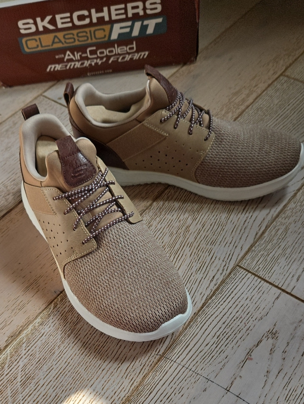 SKETCHERS Classic Fit Delson Camben Lt Brown Mens 11 Wide